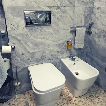 Lussuoso Oda ve Kahvaltı 3*