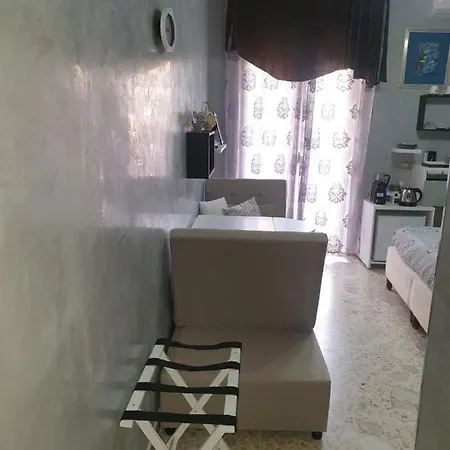 Oda ve Kahvaltı Lussuoso 3*