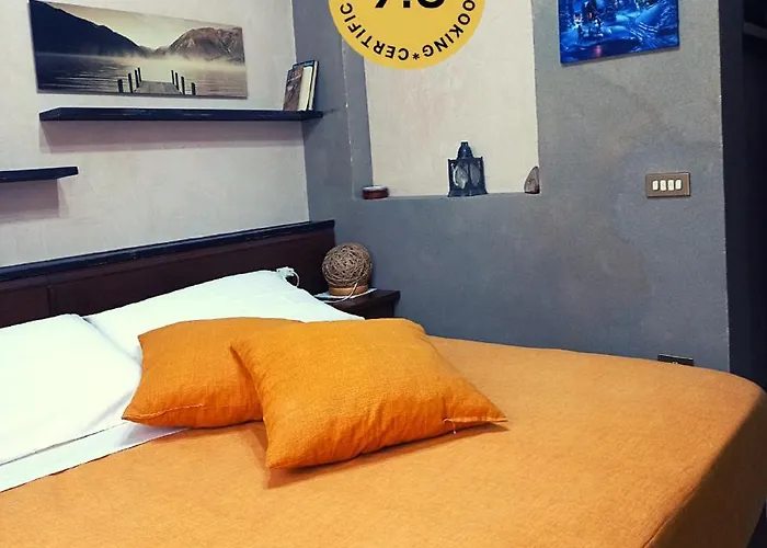 Lussuoso לינה וארוחת בוקר 3*