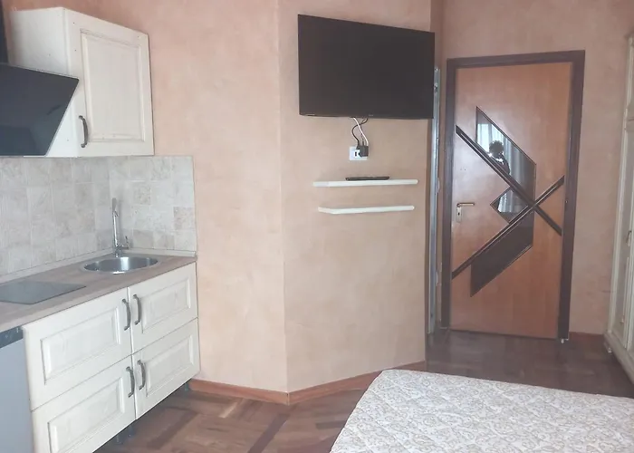 לינה וארוחת בוקר Lussuoso פאלמי